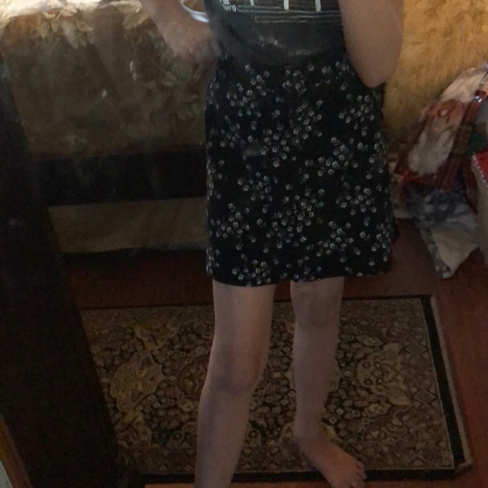 Skirt - Picture 3 of 4